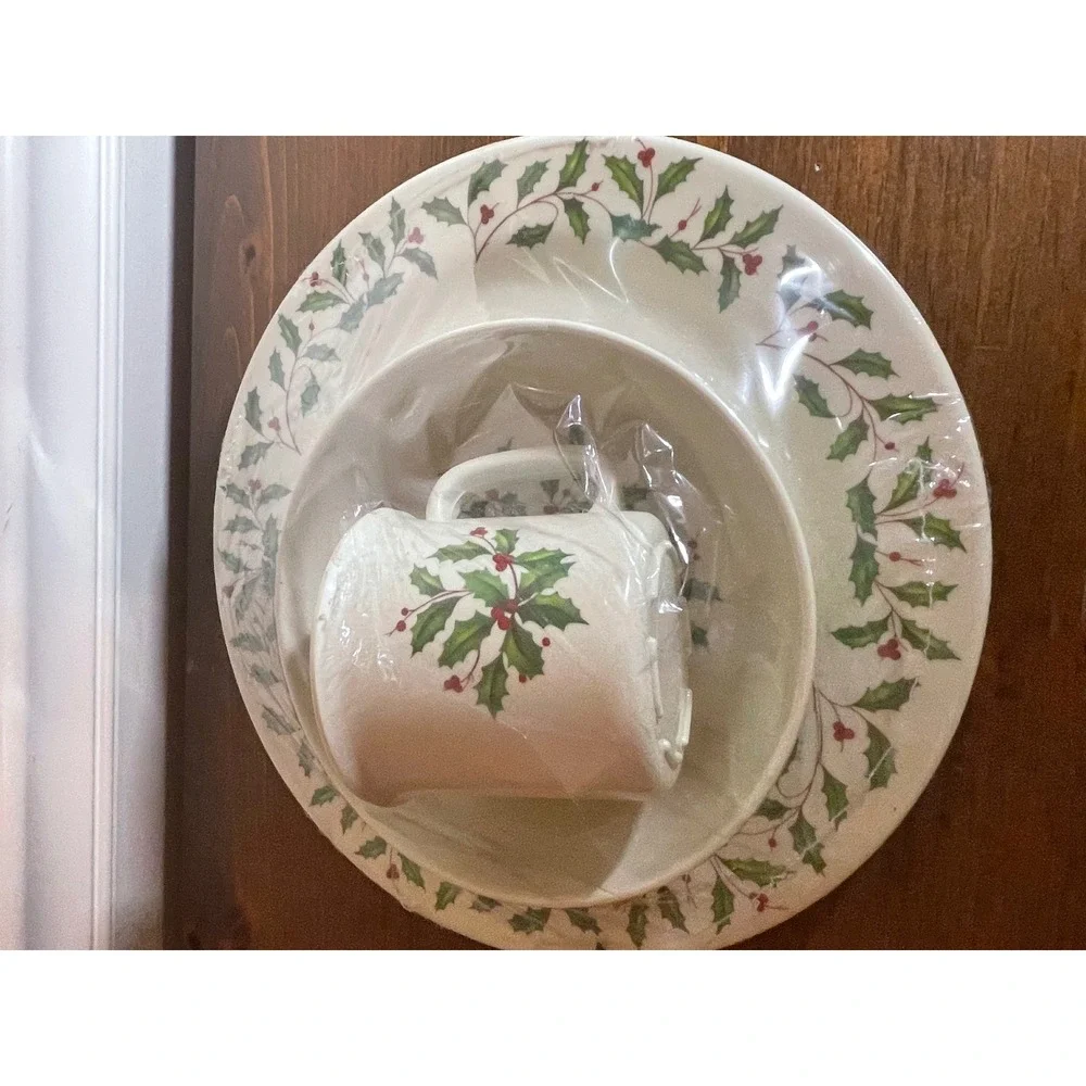 Lenox China Holiday Holly Berry 3 Piece Set Dinner Plate Bowl Mug Christmas